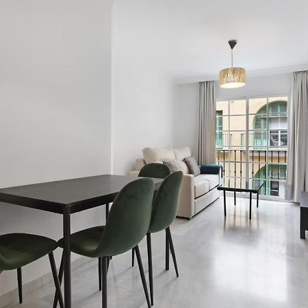 Апартаменты Exclusive Malagueta Beach Малага Экстерьер фото